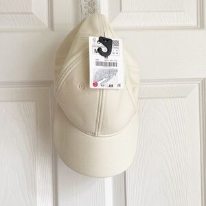 Zara Mens Hat NWT